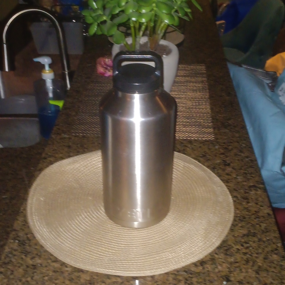 YETI Silver Tumbler